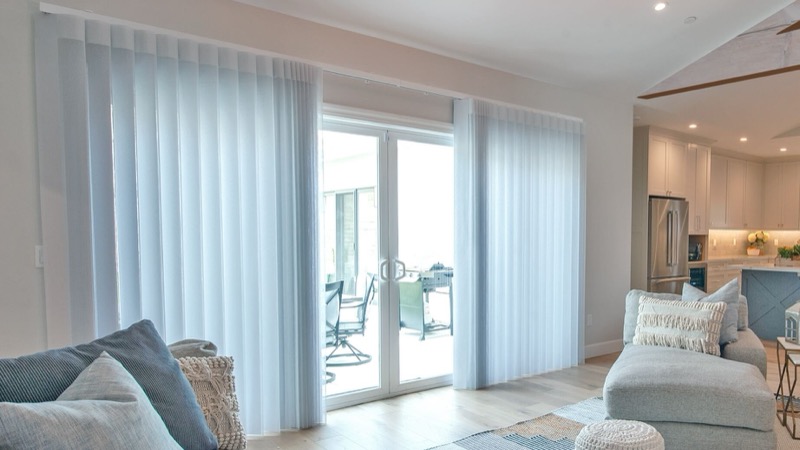 Smart drapes with motorized open and close